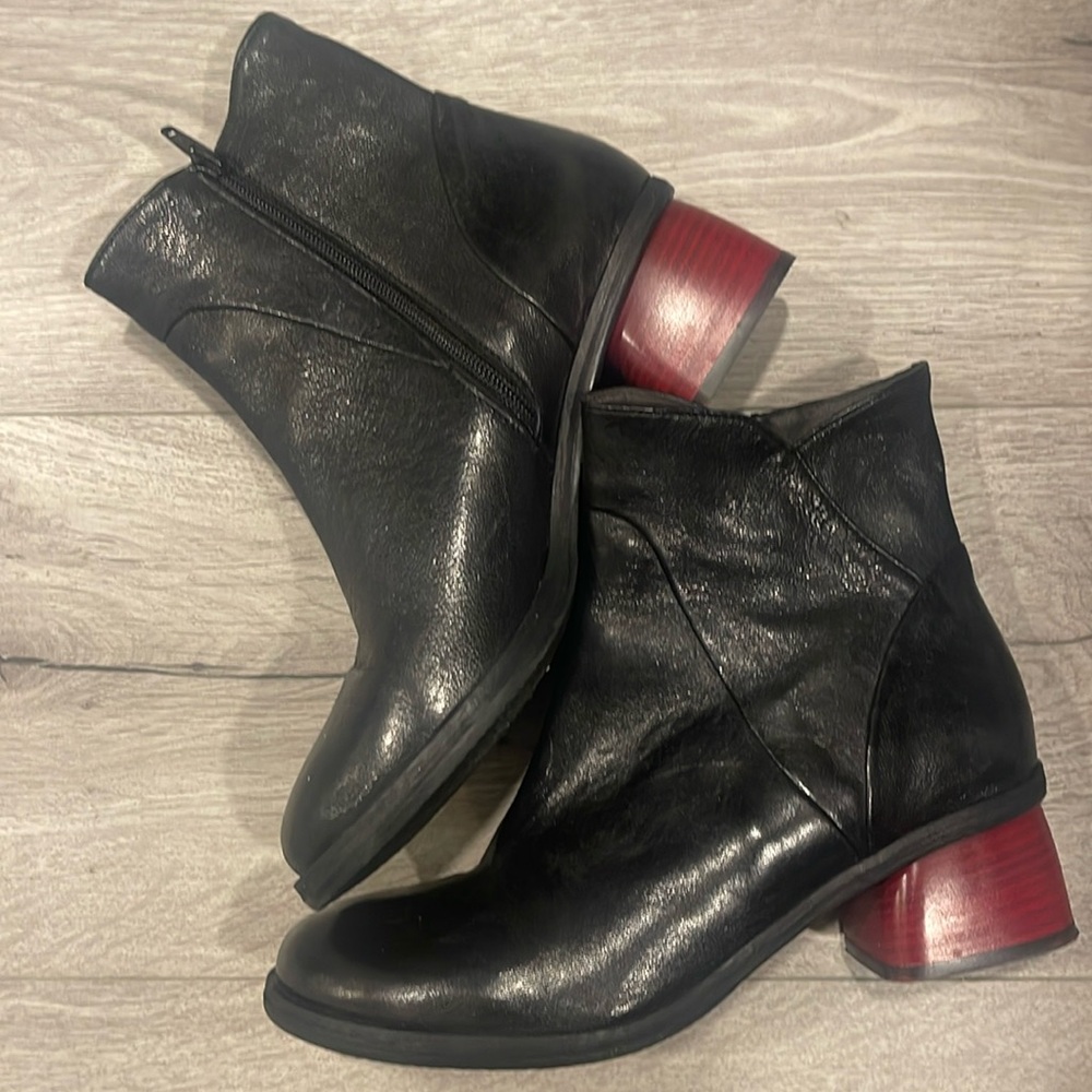 NEW Genuine Leather Calf Boots with Red Block Heel Women's Size 8US 38EU